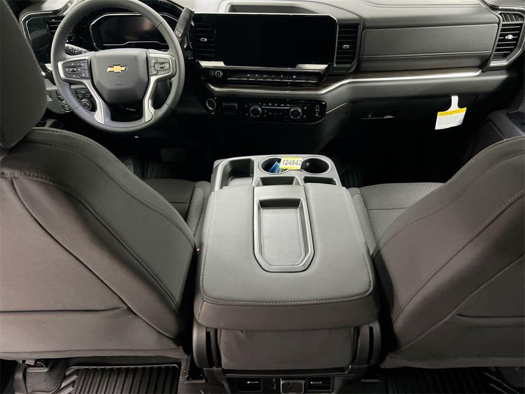 new 2025 Chevrolet Silverado 1500 car, priced at $44,595