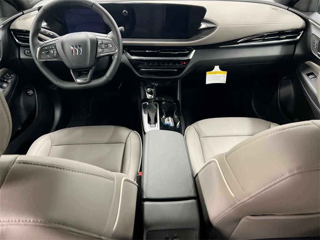 new 2025 Buick Envista car, priced at $30,084