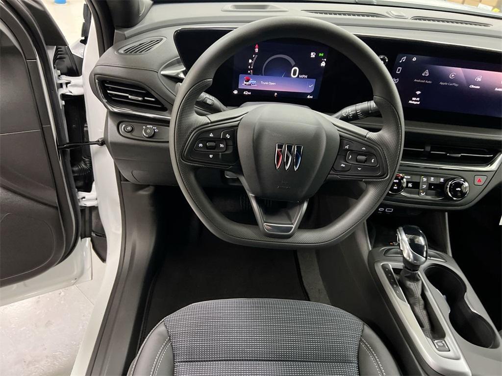 new 2025 Buick Envista car, priced at $24,484