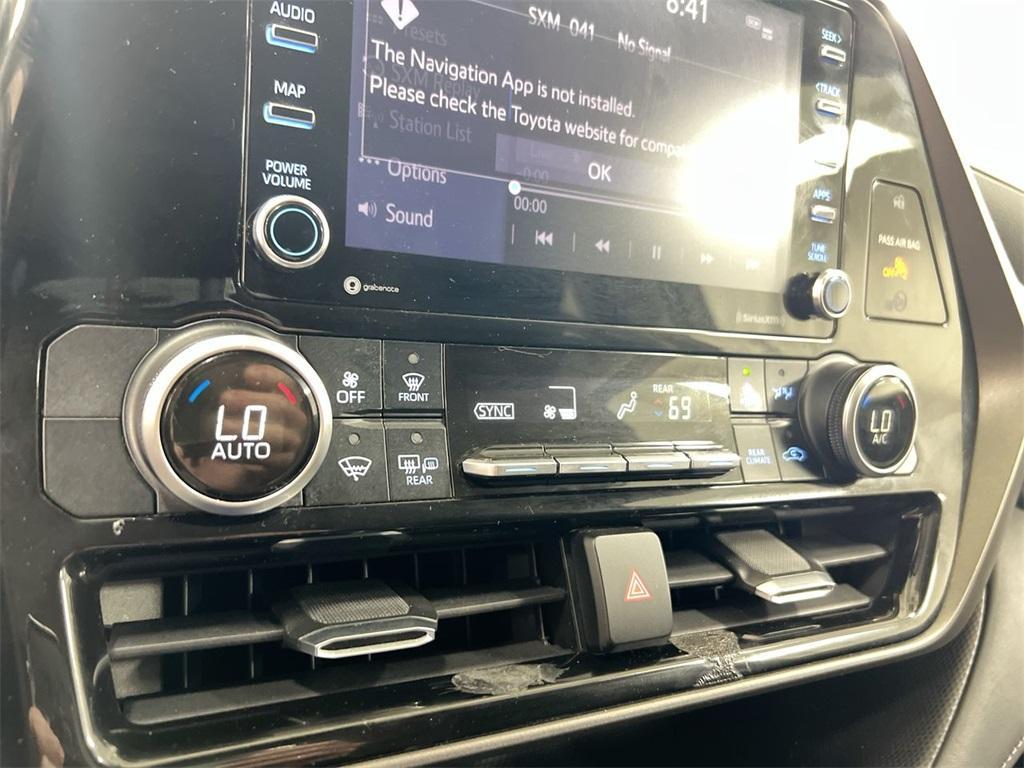 used 2020 Toyota Highlander car, priced at $29,587