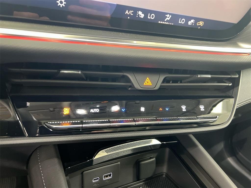 new 2025 Buick Envision car, priced at $38,257