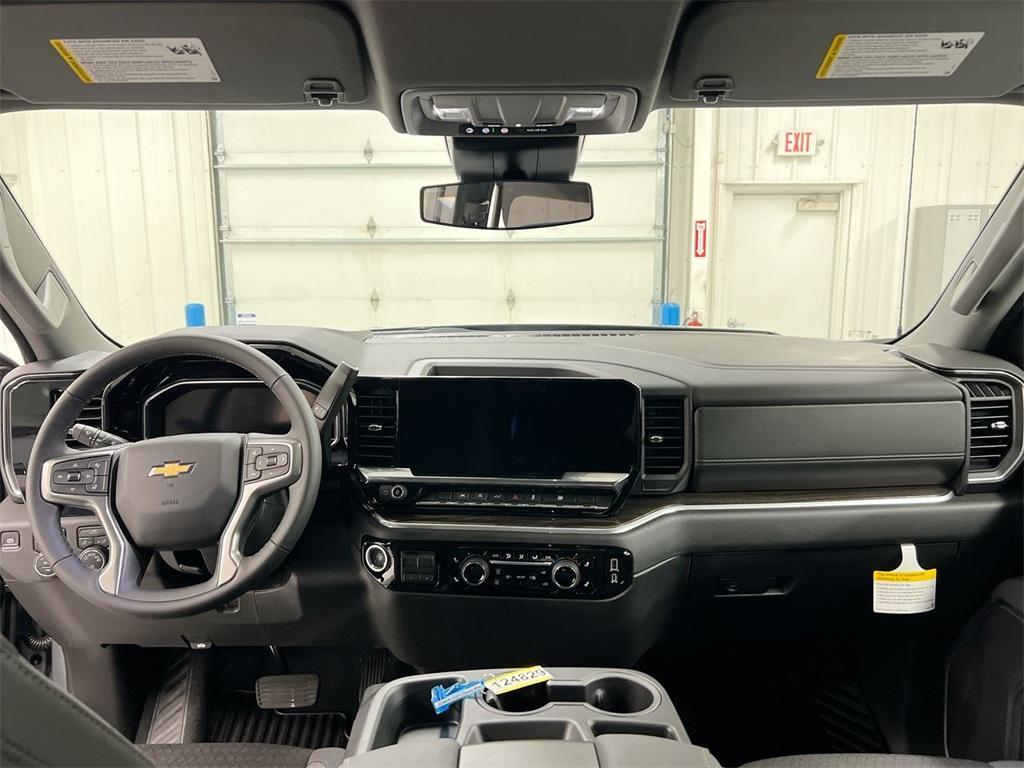 new 2025 Chevrolet Silverado 1500 car, priced at $43,845
