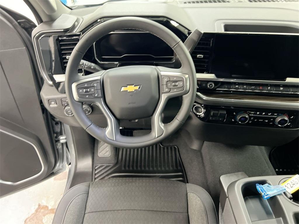 new 2025 Chevrolet Silverado 1500 car, priced at $43,845