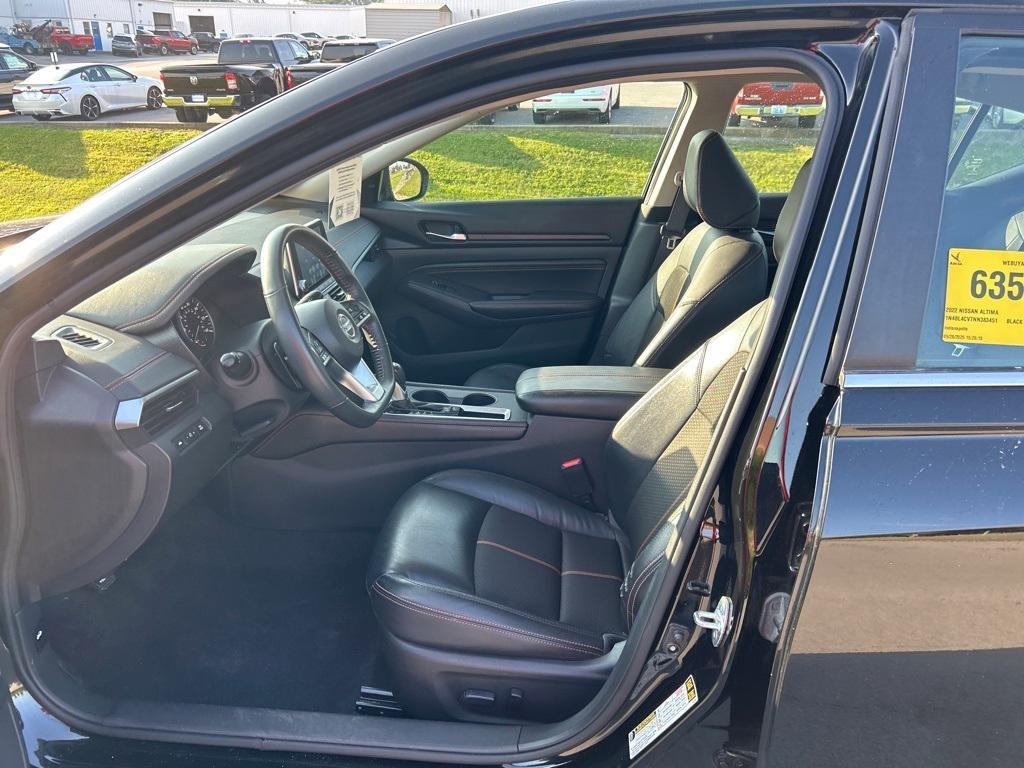 used 2022 Nissan Altima car