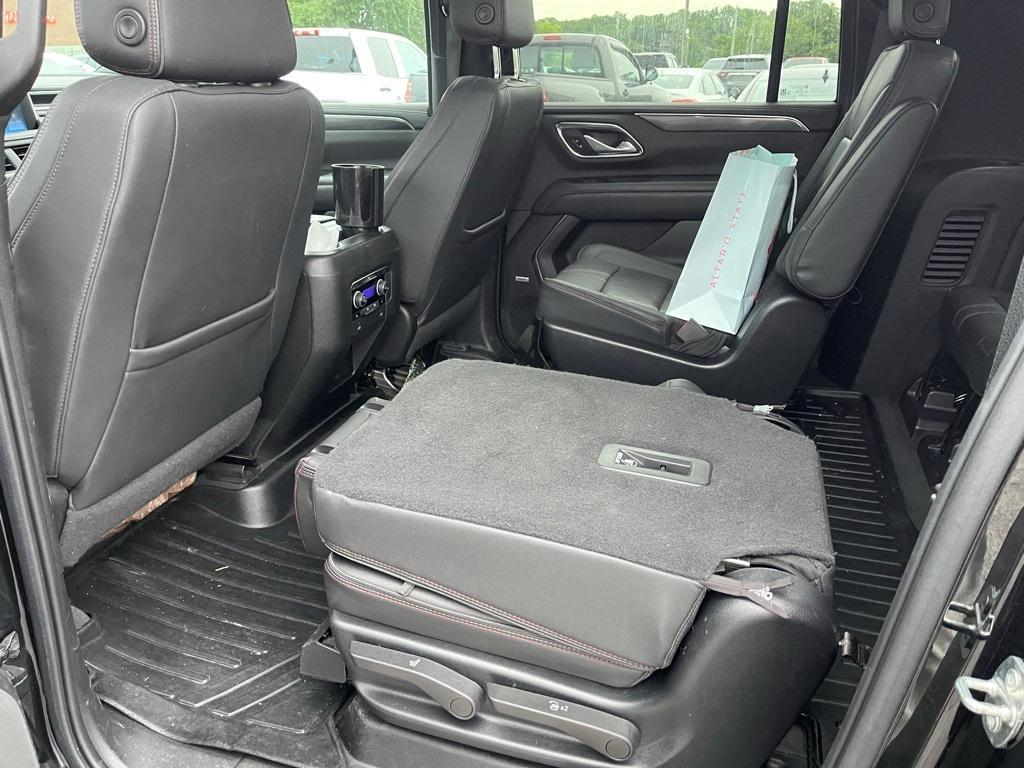 used 2022 Chevrolet Suburban car