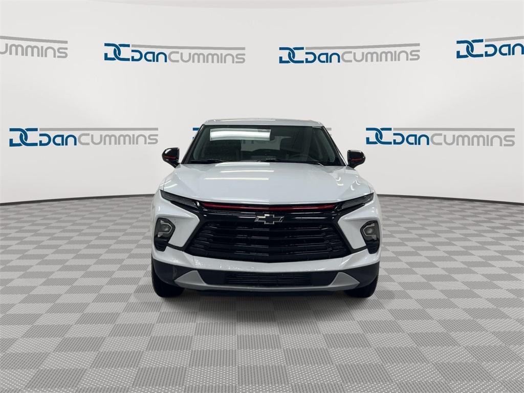 new 2025 Chevrolet Blazer car, priced at $38,080