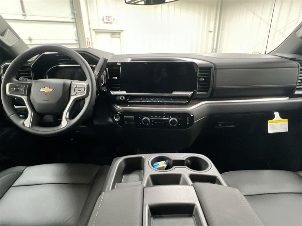 new 2025 Chevrolet Silverado 1500 car, priced at $55,215