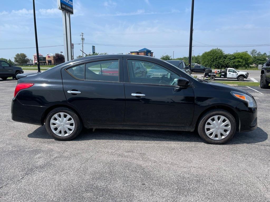 used 2019 Nissan Versa car