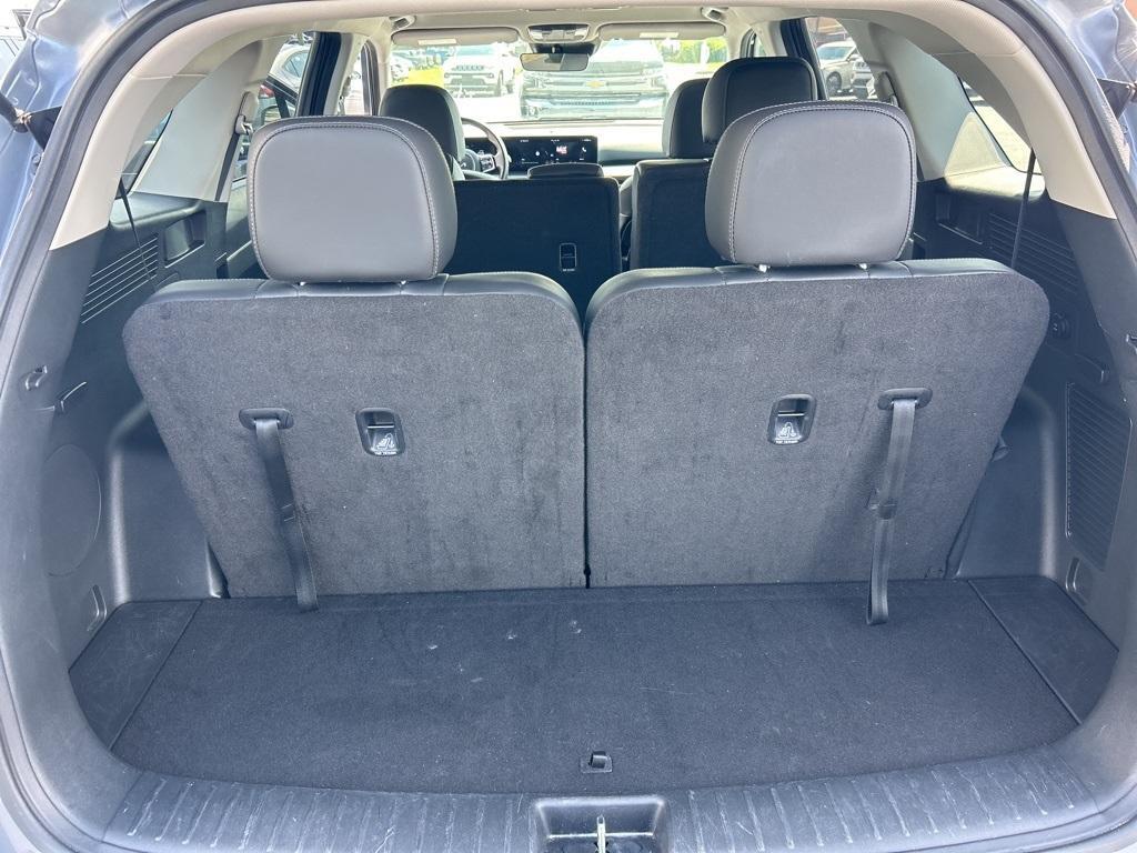 used 2024 Kia Sorento car, priced at $29,587