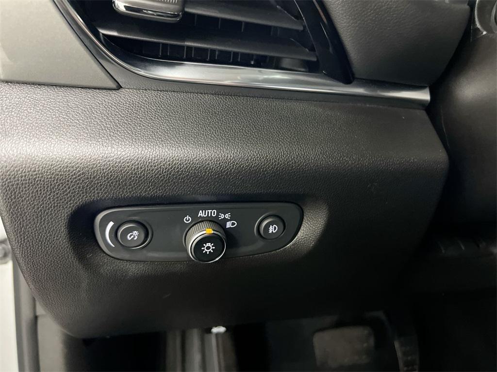 used 2021 Chevrolet Traverse car, priced at $21,987