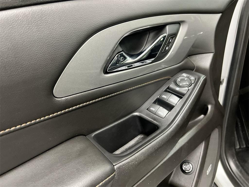 used 2021 Chevrolet Traverse car, priced at $21,987