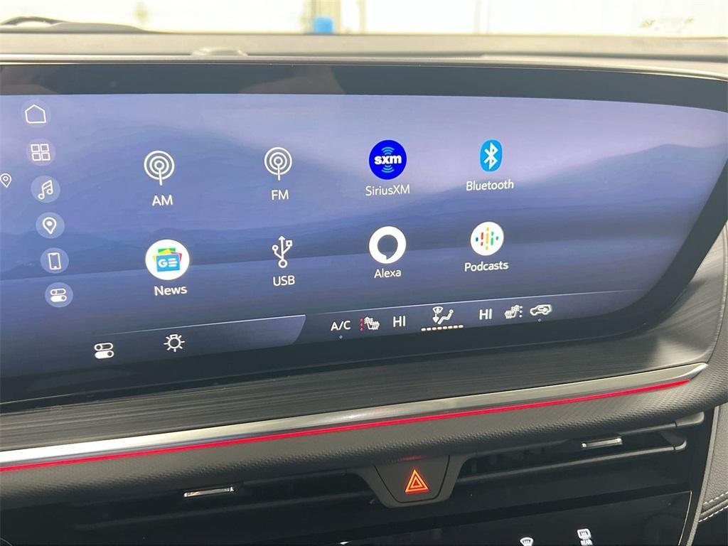 new 2025 Buick Envision car, priced at $37,896