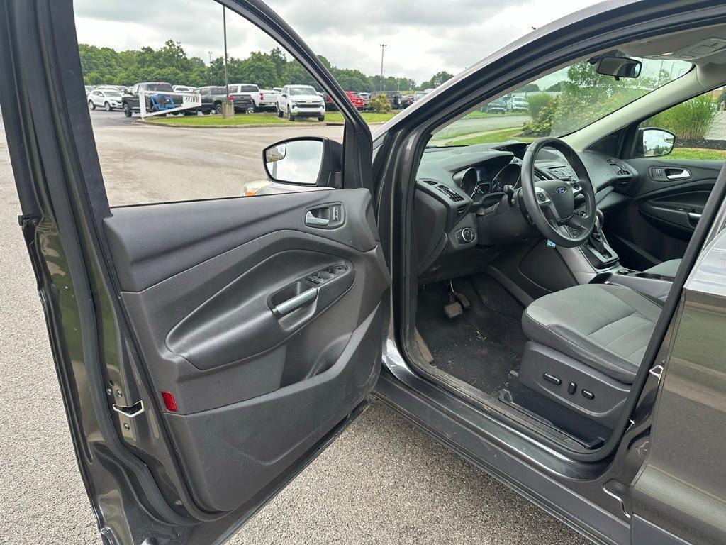 used 2015 Ford Escape car, priced at $4,900