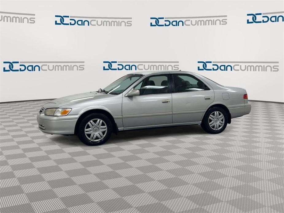 used 2001 Toyota Camry car, priced at $2,900