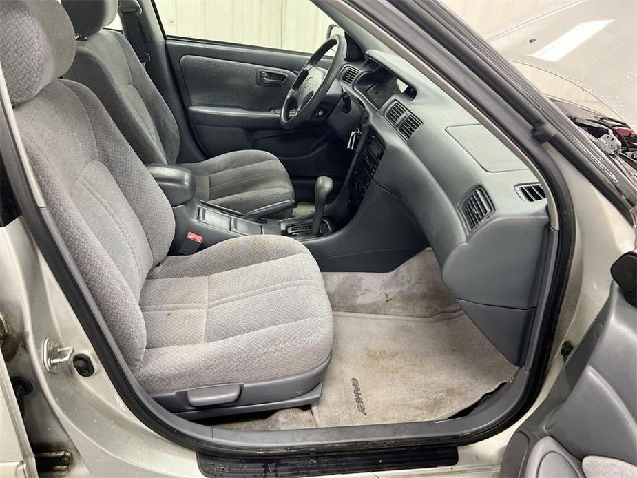 used 2001 Toyota Camry car, priced at $2,900