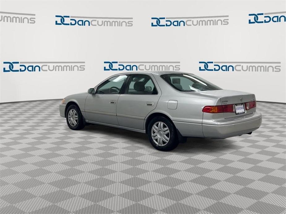 used 2001 Toyota Camry car, priced at $2,900