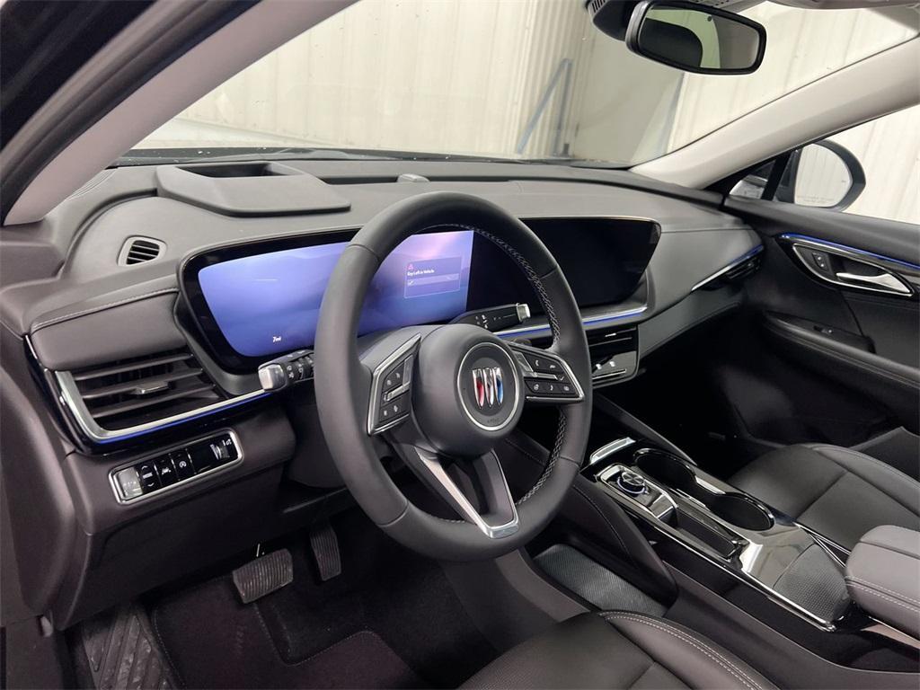 new 2025 Buick Envision car, priced at $39,273