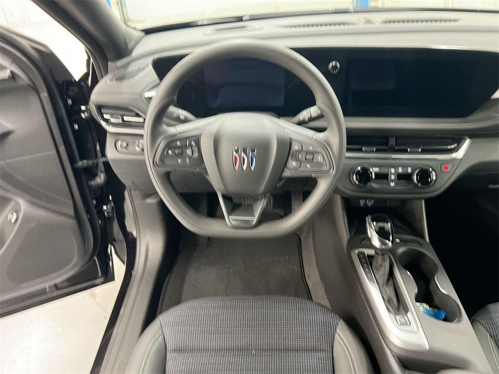 new 2025 Buick Envista car, priced at $25,885