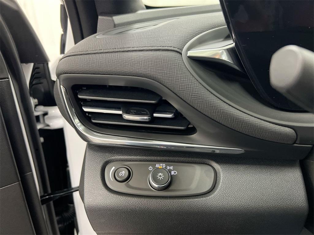 new 2025 Buick Envista car, priced at $24,995
