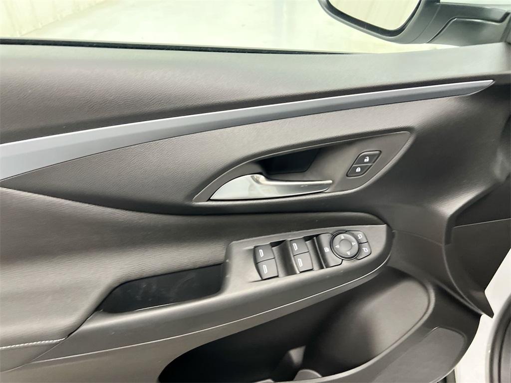 new 2025 Buick Envista car, priced at $24,995