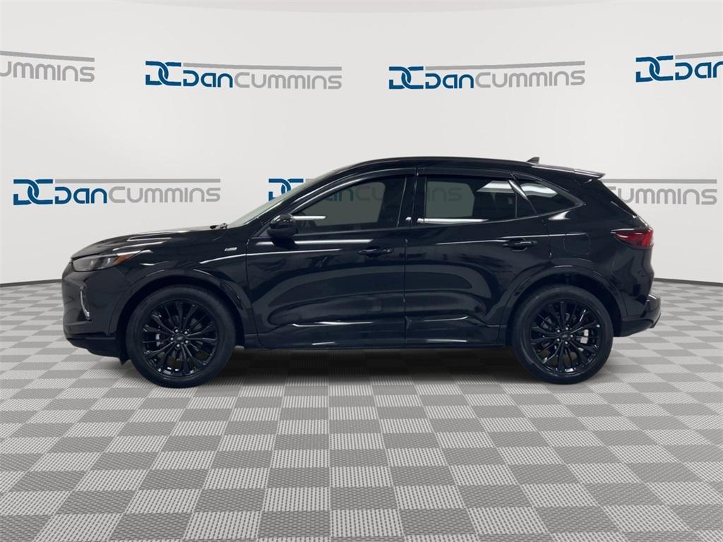 used 2023 Ford Escape car, priced at $25,787