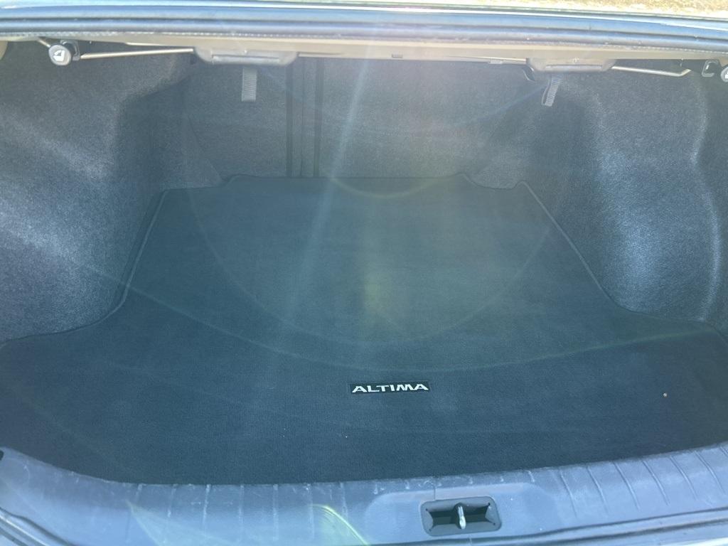 used 2022 Nissan Altima car