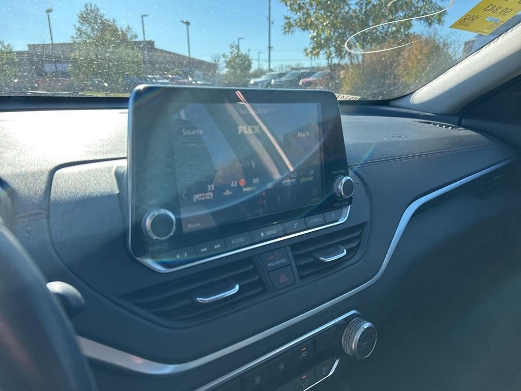 used 2022 Nissan Altima car