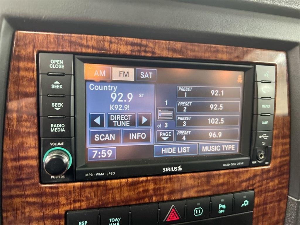 used 2009 Jeep Commander car, priced at $3,900