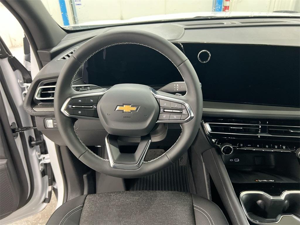 new 2026 Chevrolet Traverse car, priced at $43,761