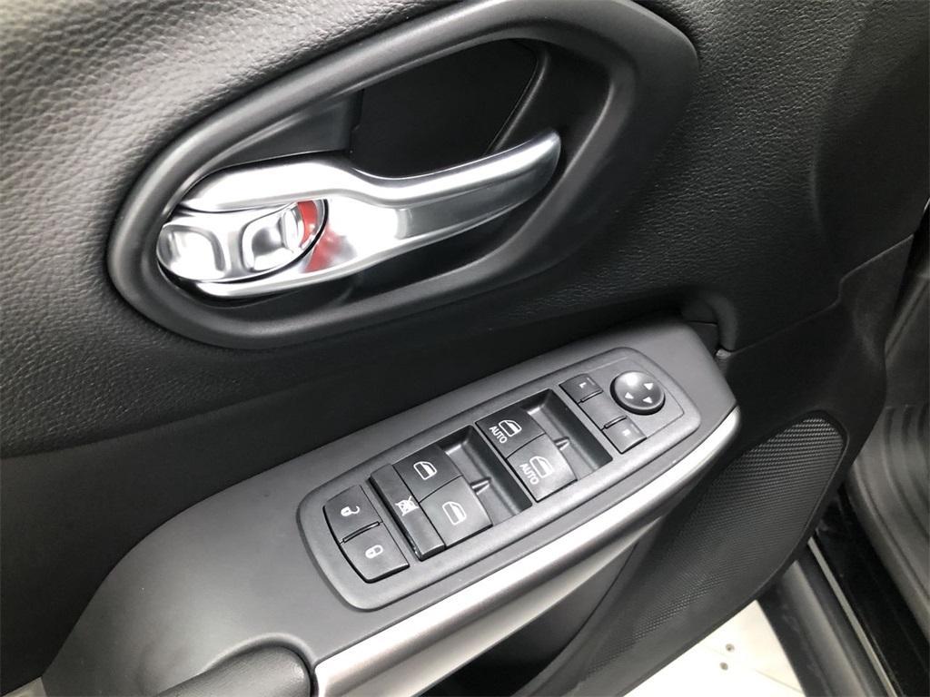 used 2021 Jeep Cherokee car, priced at $22,587