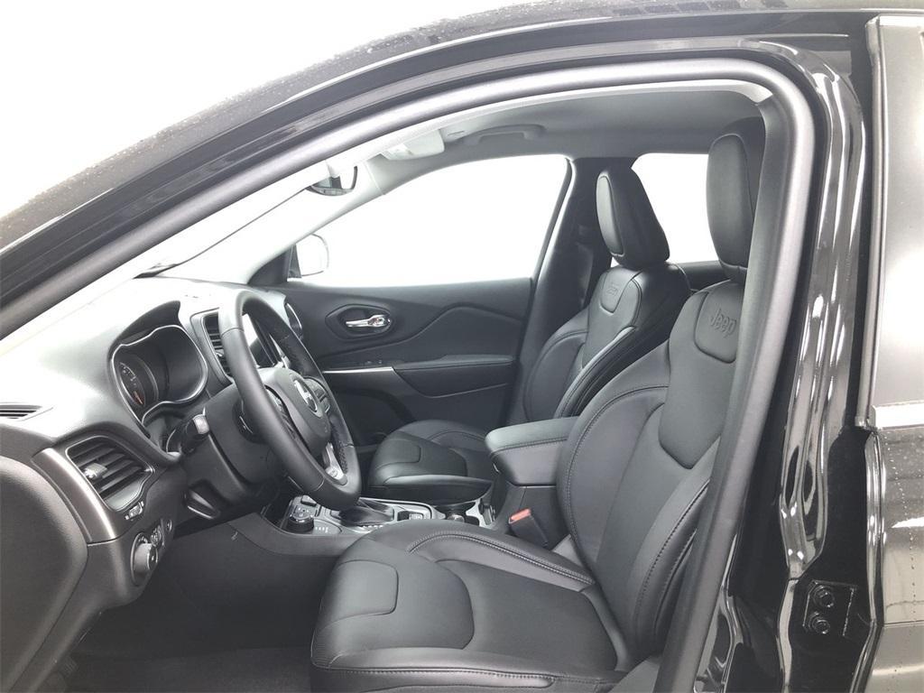 used 2021 Jeep Cherokee car, priced at $22,587