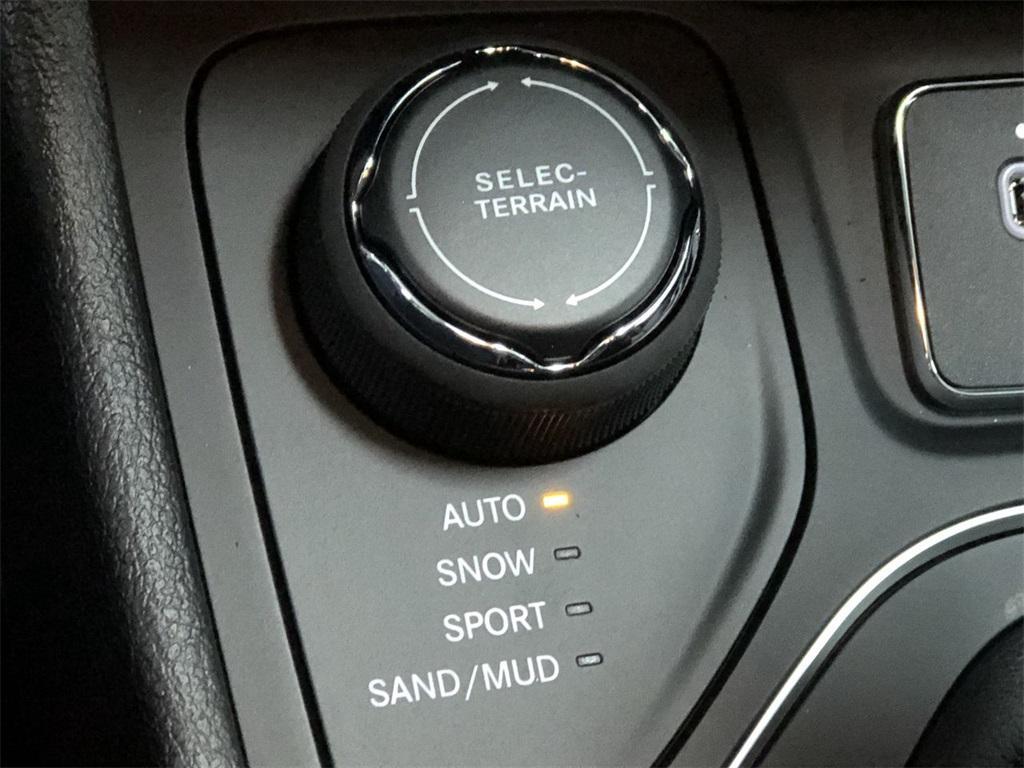 used 2021 Jeep Cherokee car, priced at $22,587