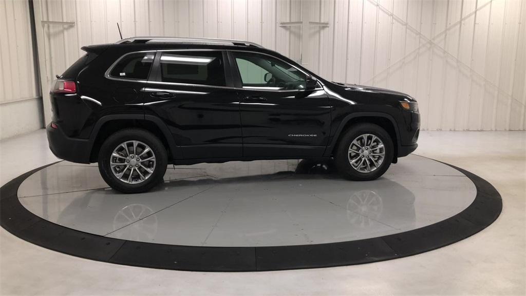 used 2021 Jeep Cherokee car, priced at $22,587