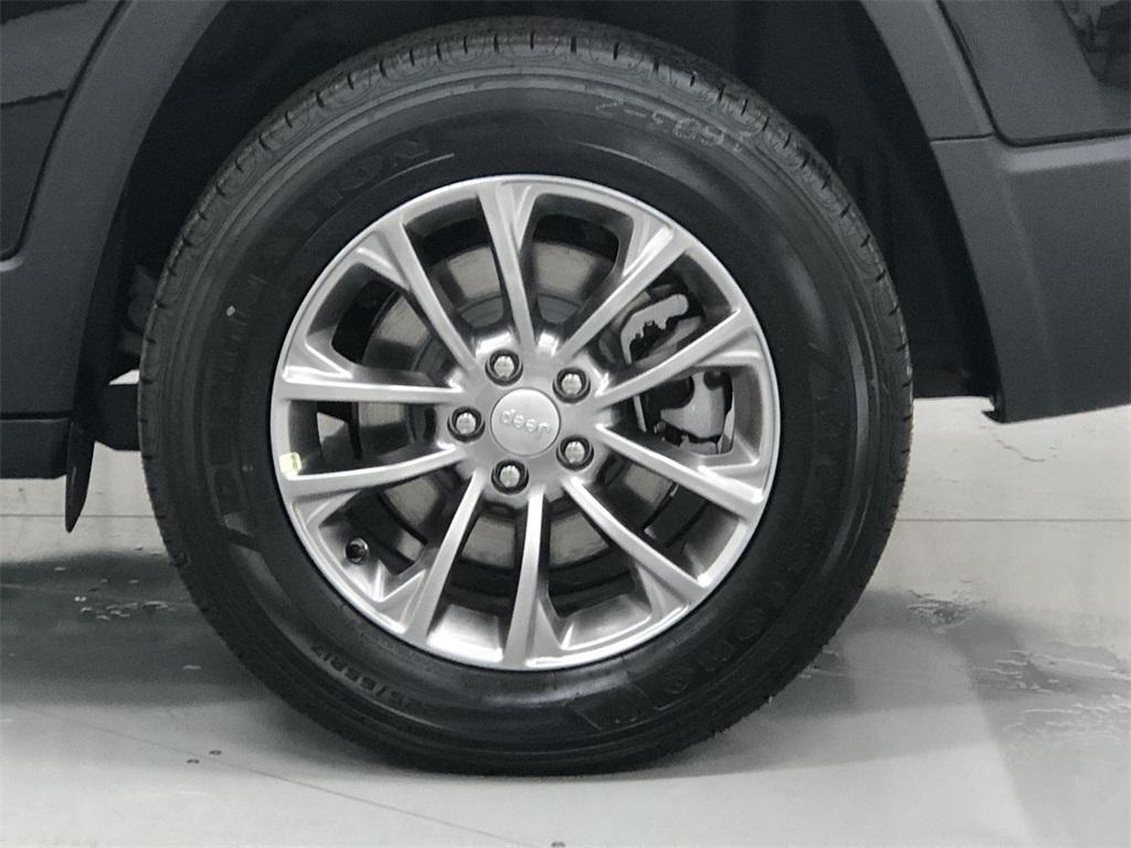 used 2021 Jeep Cherokee car, priced at $22,587