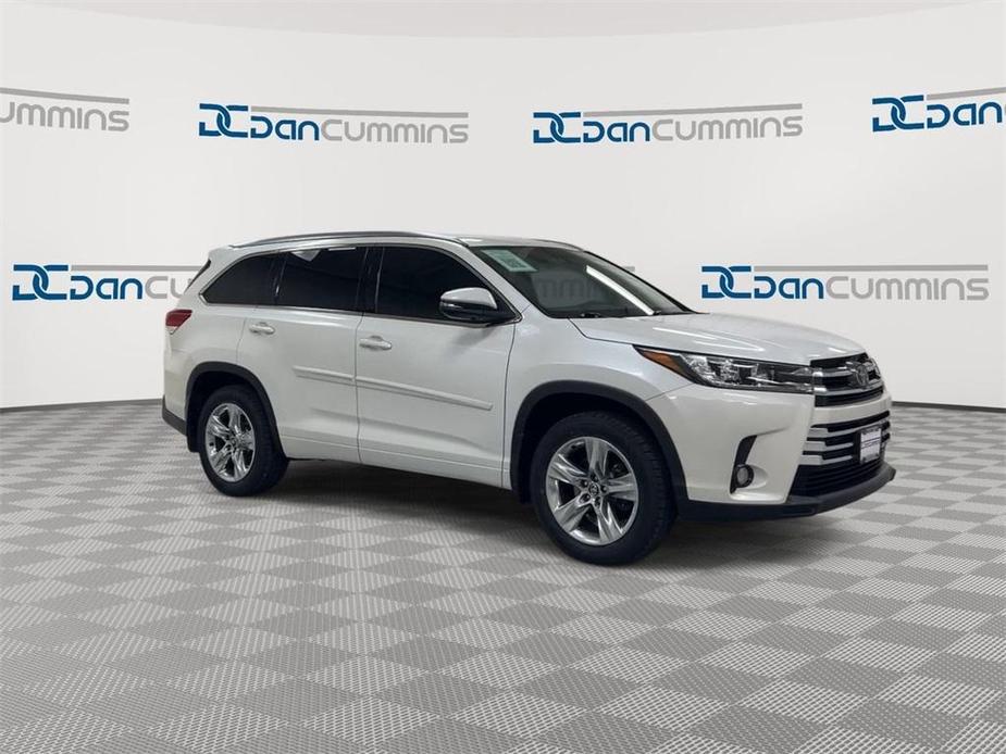 used 2017 Toyota Highlander car, priced at $25,987