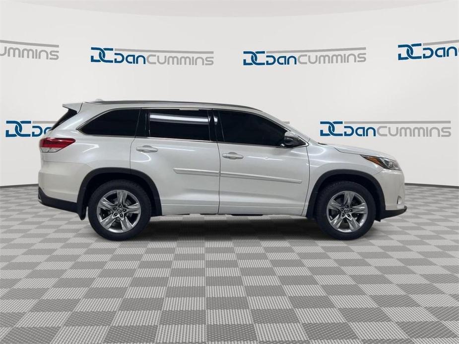 used 2017 Toyota Highlander car, priced at $25,987