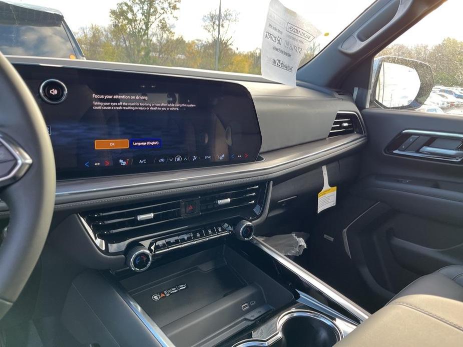 new 2025 Chevrolet Suburban car, priced at $78,100