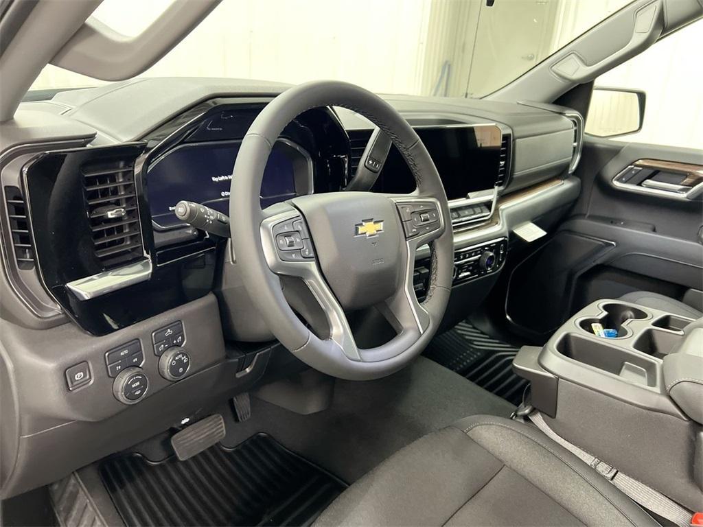 new 2025 Chevrolet Silverado 1500 car, priced at $47,295