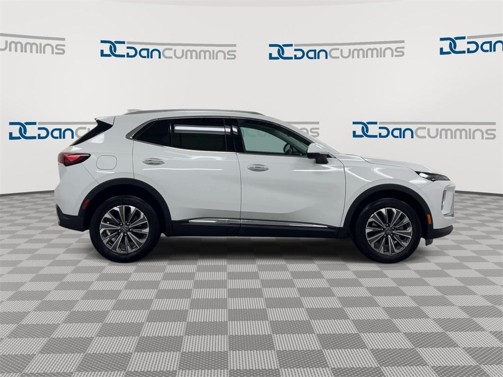 new 2025 Buick Envision car, priced at $29,873