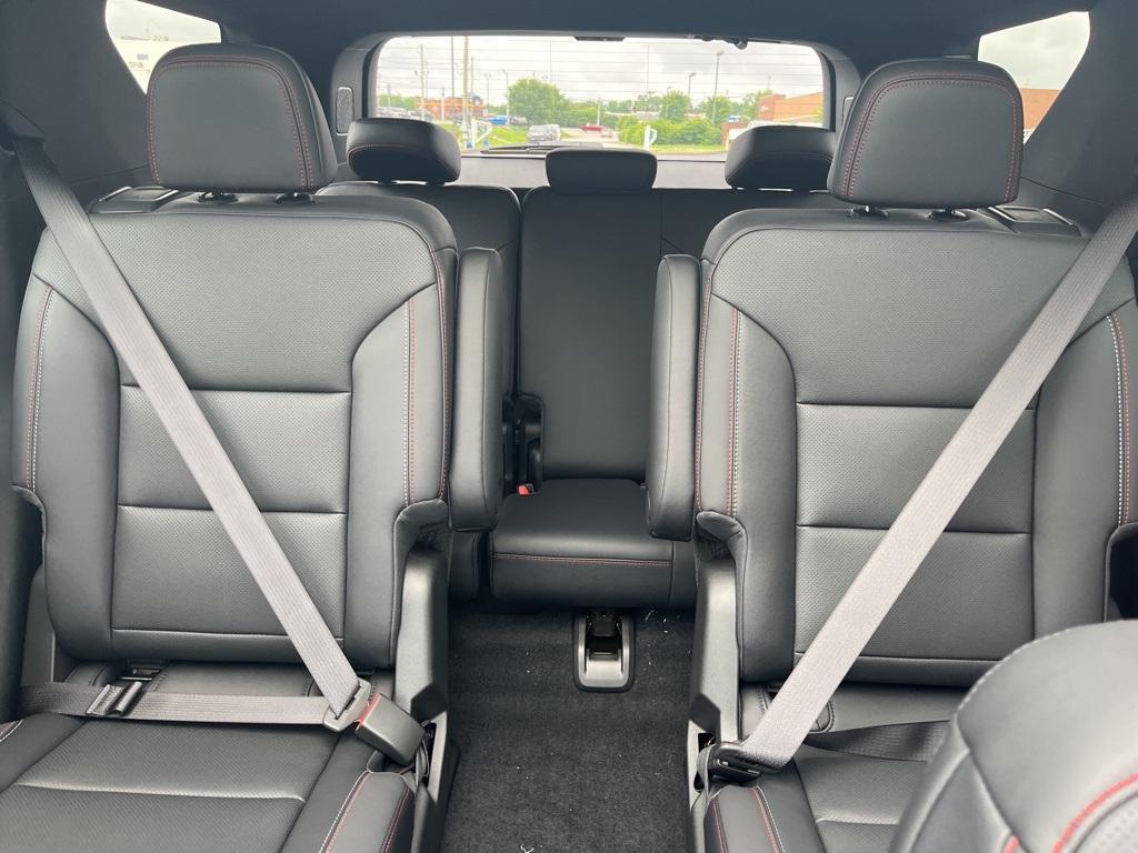 new 2025 Chevrolet Traverse car, priced at $56,070
