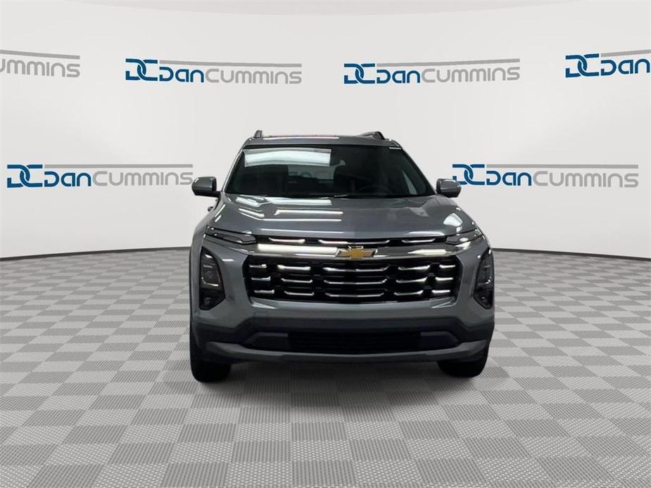 new 2025 Chevrolet Equinox car, priced at $29,575