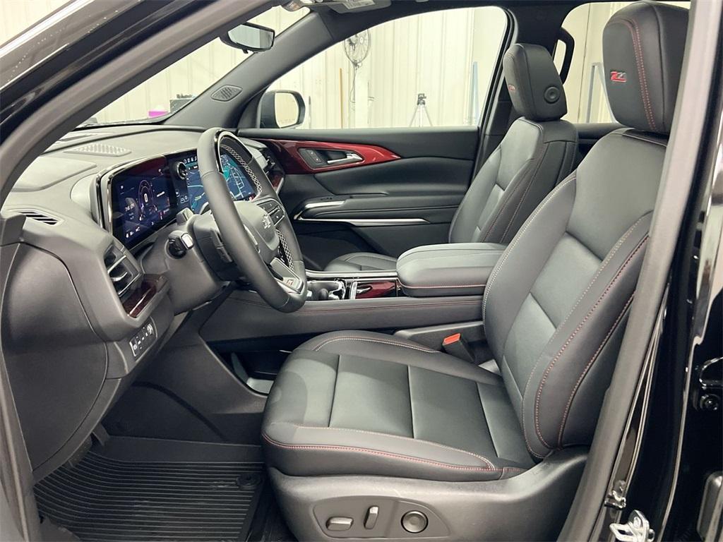new 2025 Chevrolet Traverse car, priced at $56,230