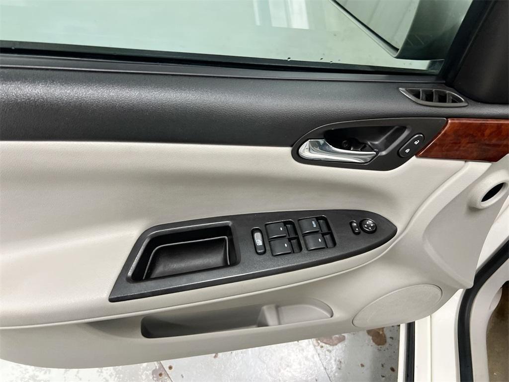 used 2007 Chevrolet Impala car, priced at $3,500