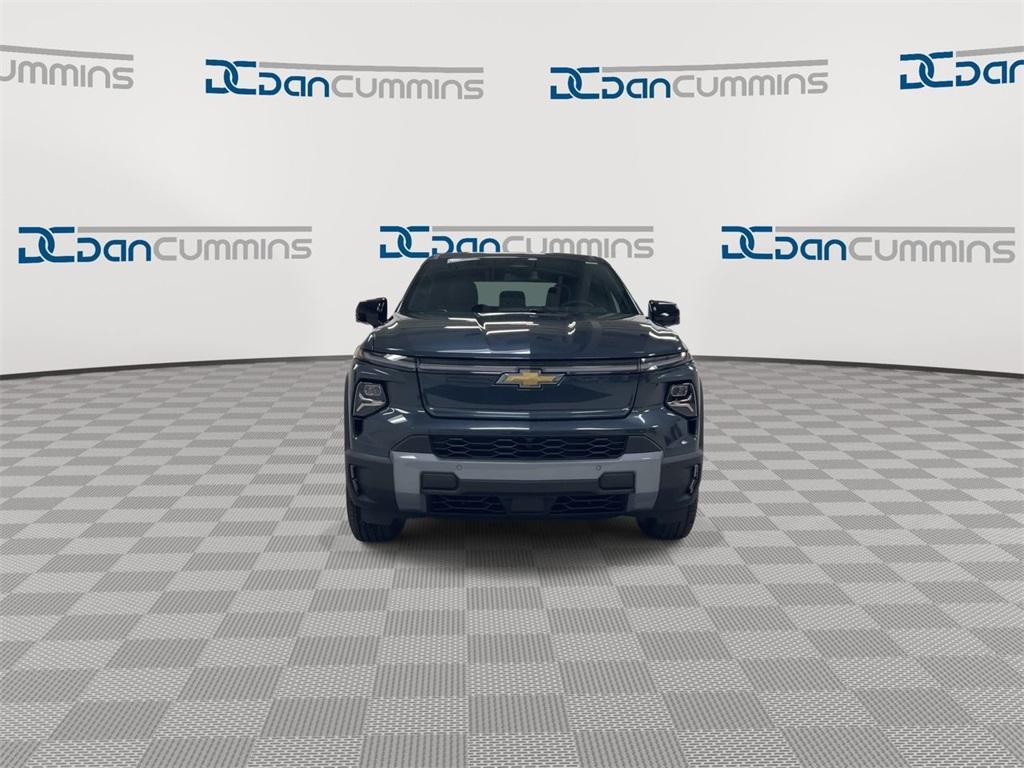 new 2025 Chevrolet Silverado EV car, priced at $70,873