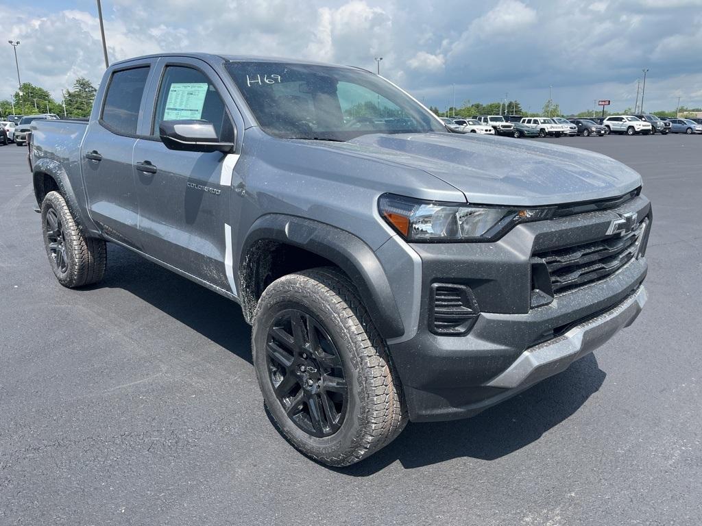 new 2025 Chevrolet Colorado car, priced at $45,495