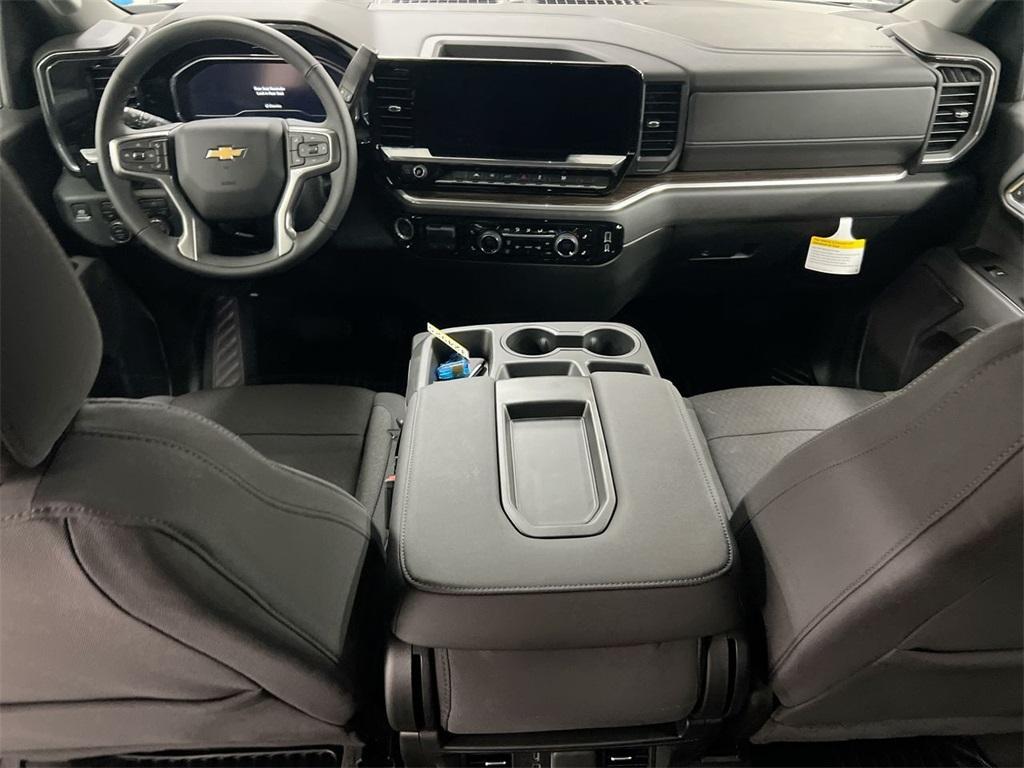new 2025 Chevrolet Silverado 1500 car, priced at $43,845