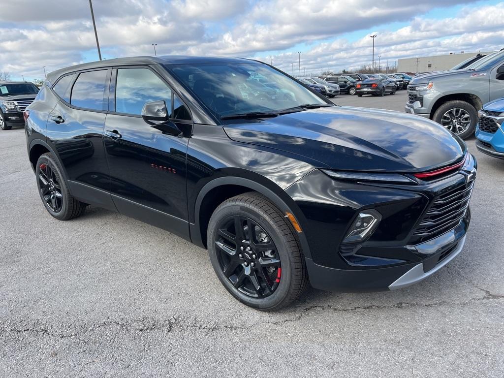 new 2025 Chevrolet Blazer car, priced at $38,080