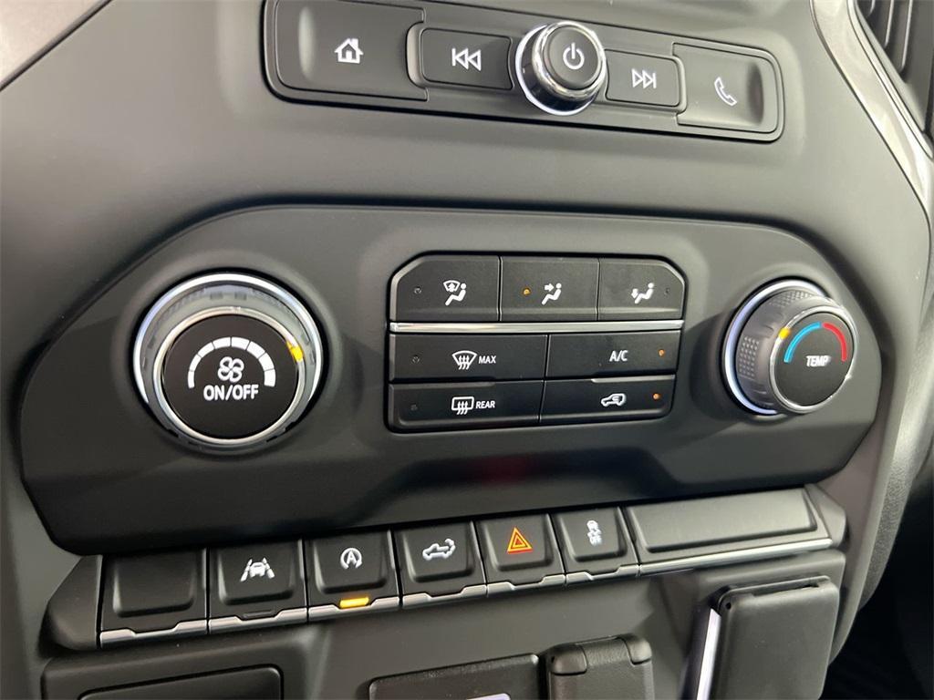 new 2025 Chevrolet Silverado 1500 car, priced at $41,995
