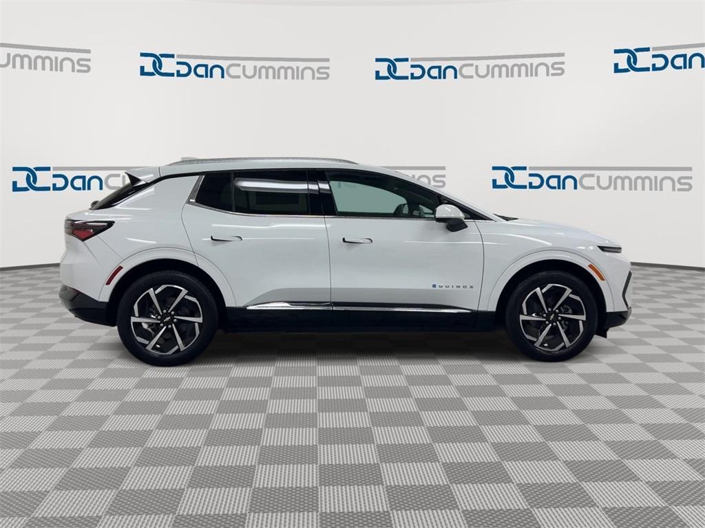 new 2025 Chevrolet Equinox EV car, priced at $36,623
