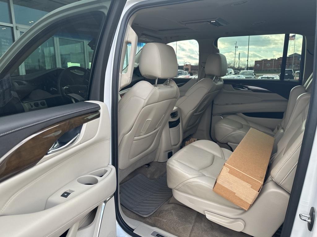 used 2018 Cadillac Escalade ESV car